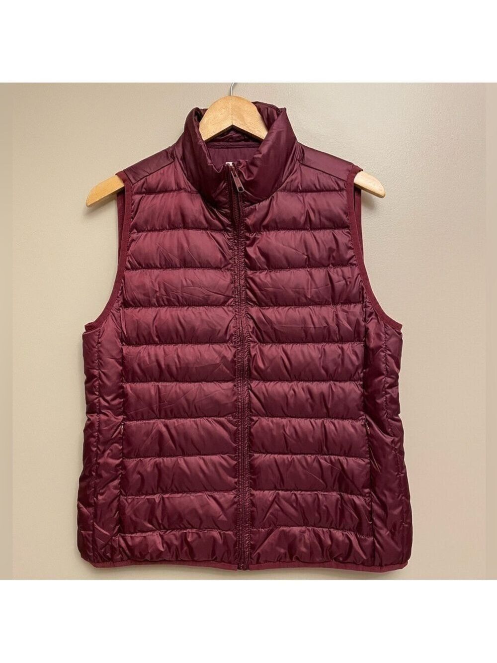 J Crew Women's Puffer Vest Merlot Burgundy Medium